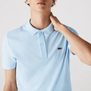 Polo Lacoste ajusté bleu clair