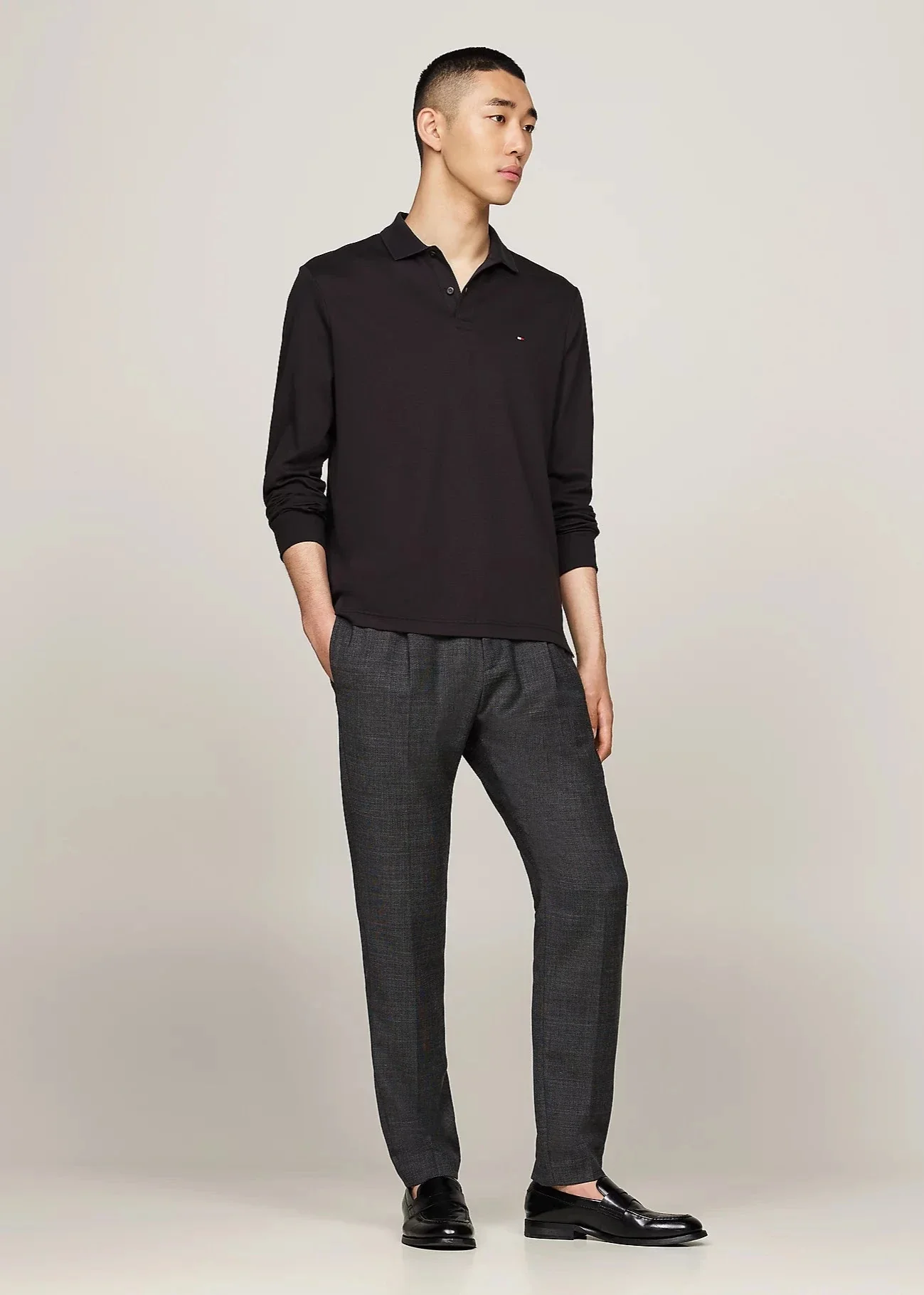Polo manches longues Tommy Hilfiger noir – Image 2